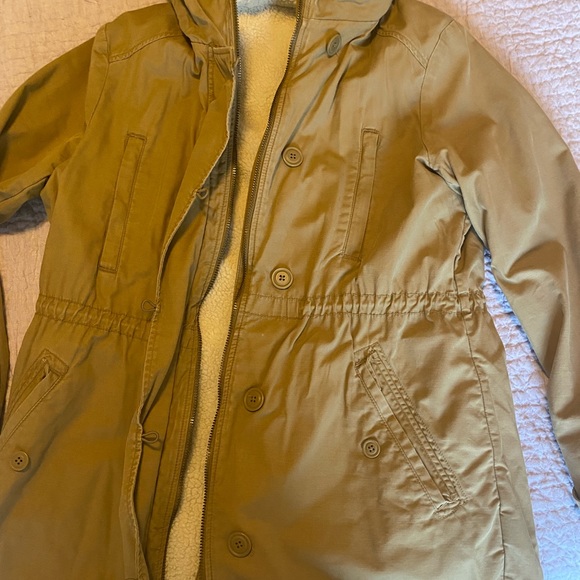 Womens large winter coat with hood and removable shearling lining - Picture 3 of 6